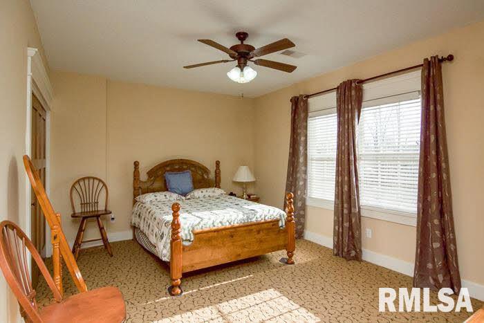 6335 Fairhaven Road Davenport, IA 52807 - Photo 11 of 24 Gallery Image 11