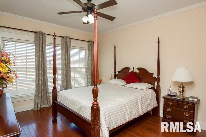 6335 Fairhaven Road Davenport, IA 52807 - Photo 12 of 24 Gallery Image 12