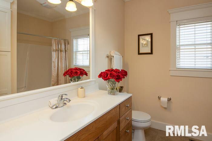 6335 Fairhaven Road Davenport, IA 52807 - Photo 15 of 24 Gallery Image 15