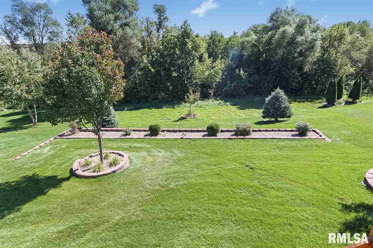 6335 Fairhaven Road Davenport, IA 52807 - Photo 24 of 24 Gallery Image 24