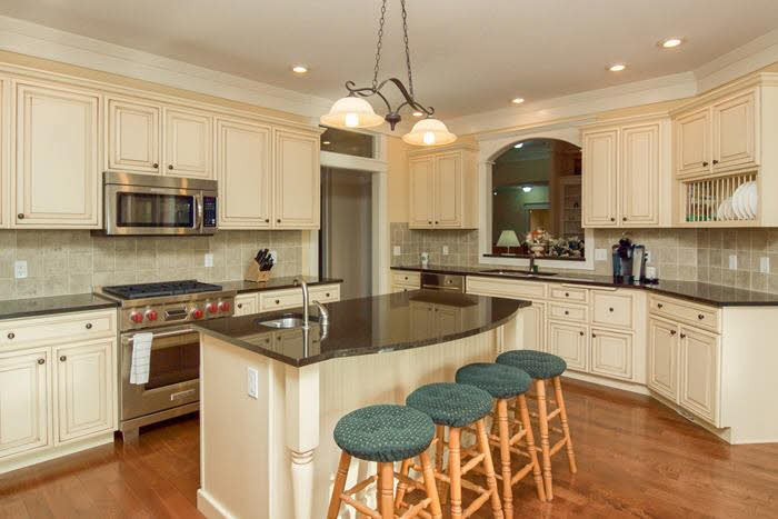 6335 Fairhaven Road Davenport, IA 52807 - Photo 7 of 24 Gallery Image 7