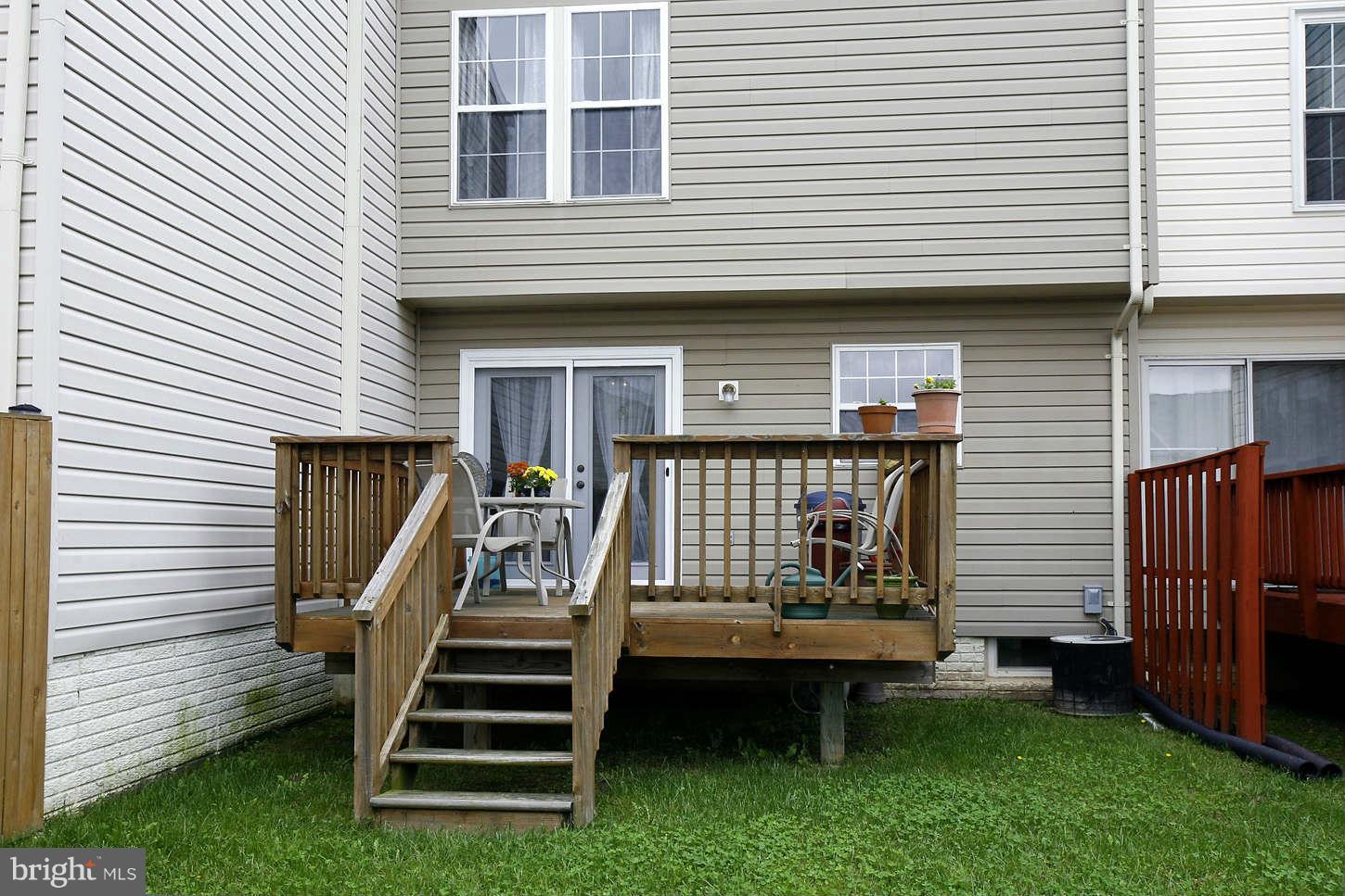 9813 Finsbury Road Baltimore, MD 21237 - Photo 22 of 25 Deck