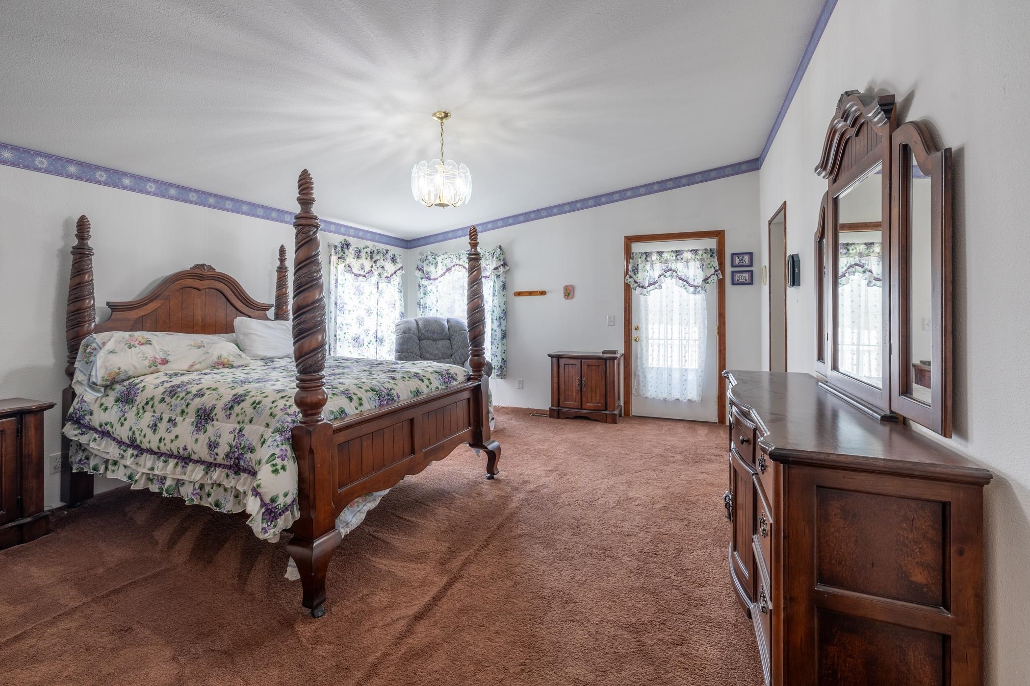 29111 North Cedar Road Deer Park, WA 99006 - Photo 26 of 32 Gallery Image 26