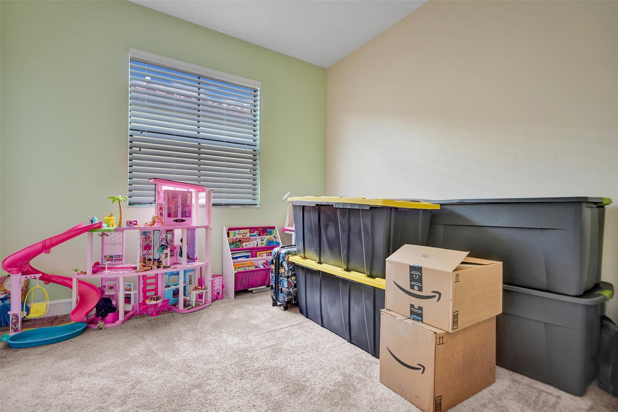 4875 Northwest 55th Place Tamarac, FL 33319 - Photo 31 of 44 a utility room with dryer and washer