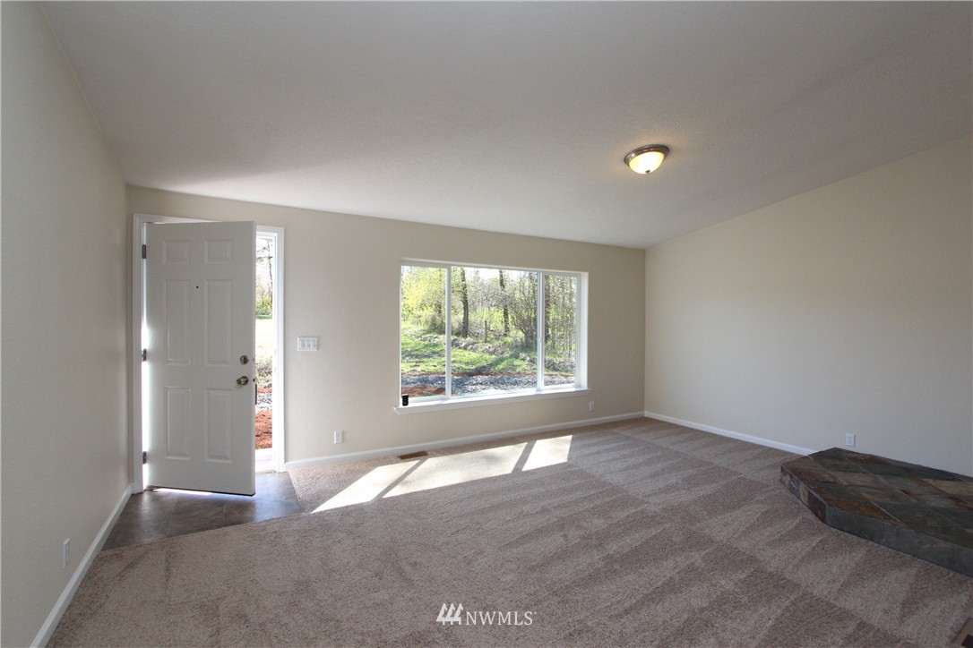 769 Rhoades Road Winlock, WA 98596 - Photo 4 of 20