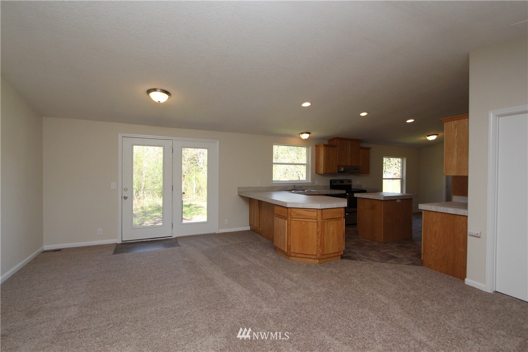 769 Rhoades Road Winlock, WA 98596 - Photo 5 of 20