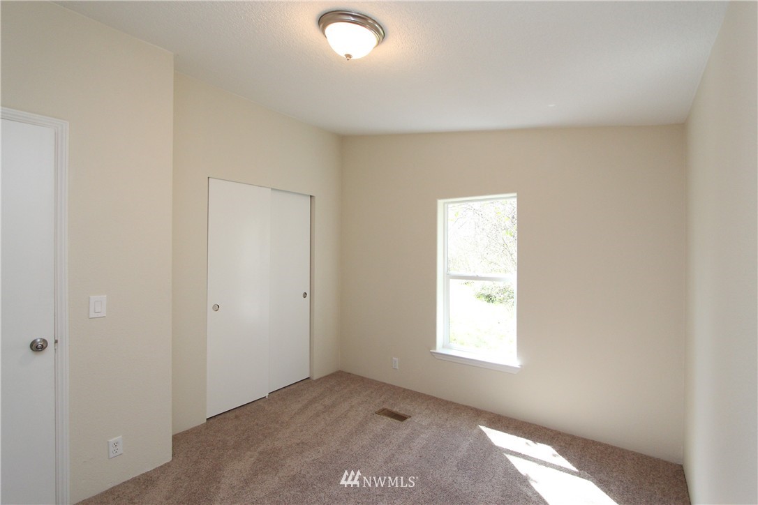 769 Rhoades Road Winlock, WA 98596 - Photo 9 of 20