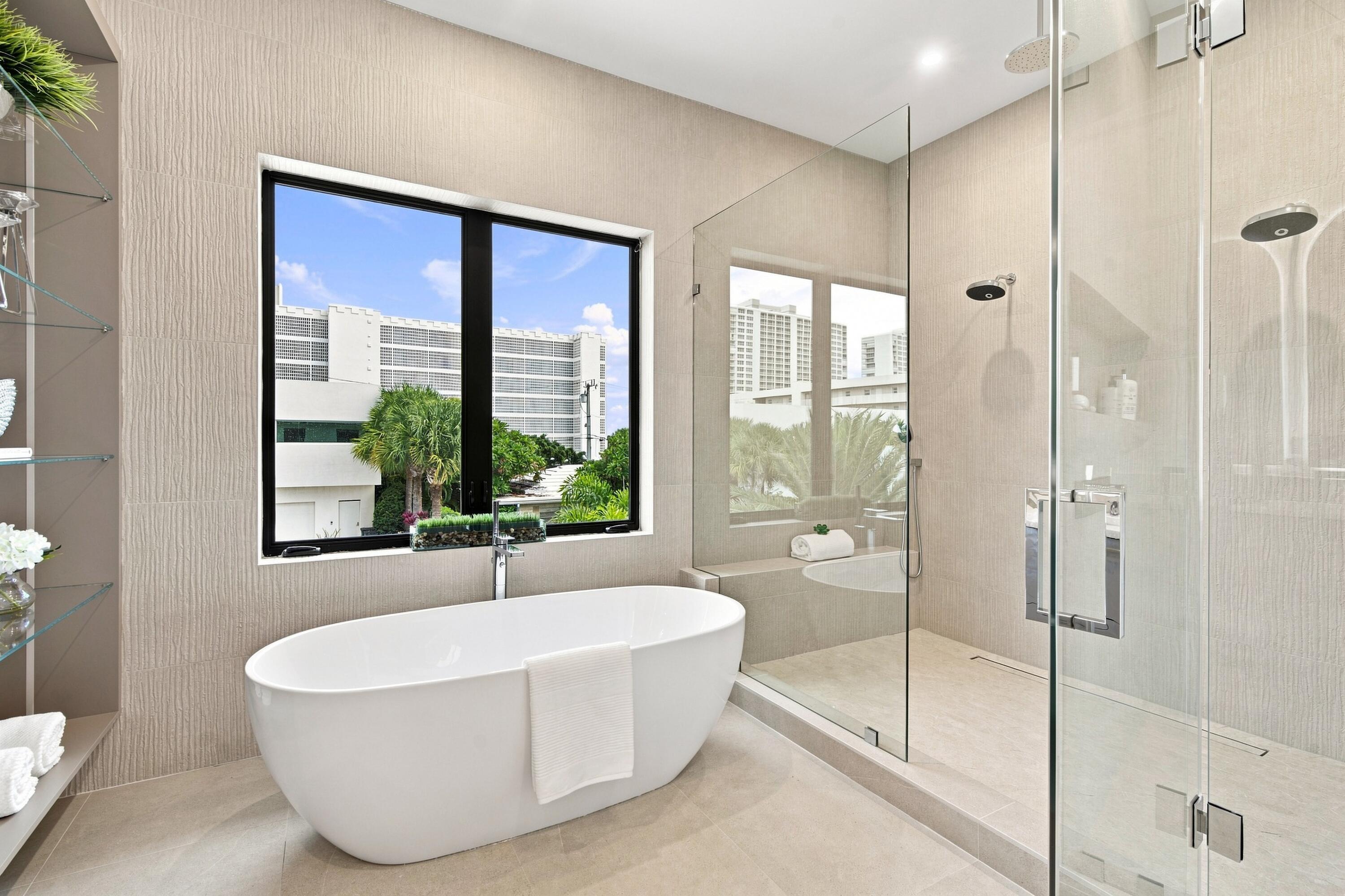3093 Banyan Road Boca Raton, FL 33432 - Photo 39 of 54 Bathroom