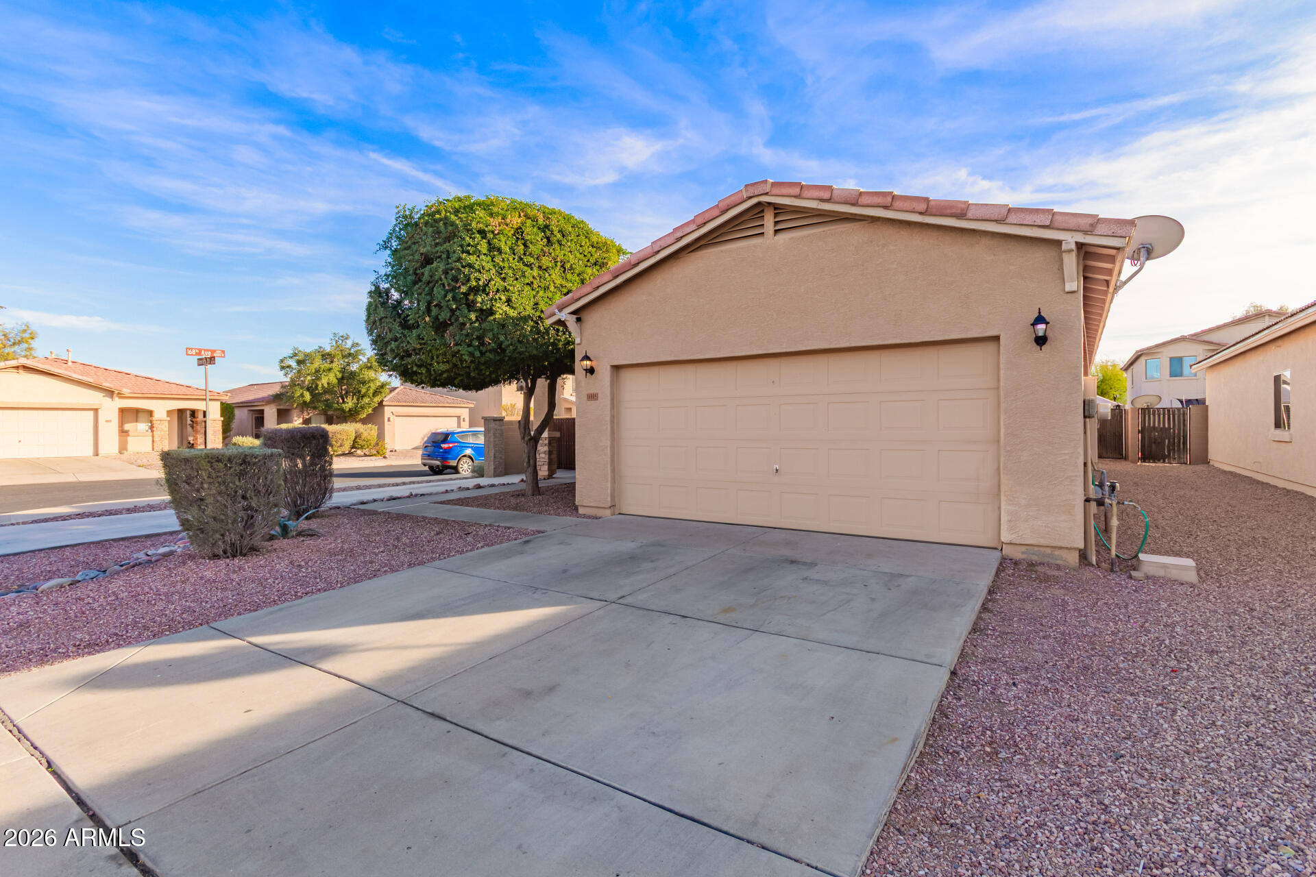 16805 West Rimrock Street Surprise, AZ 85388 - Photo 4 of 42