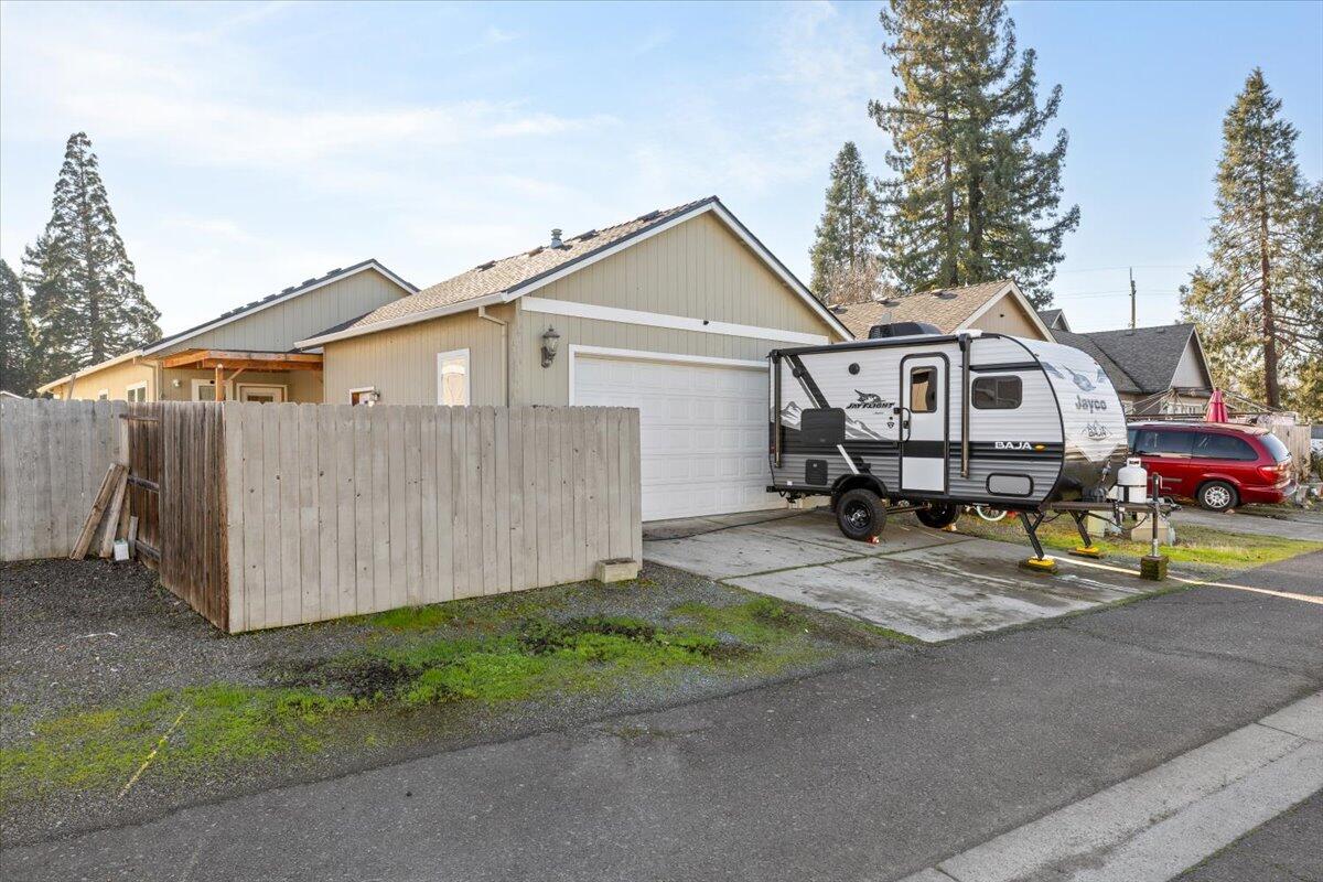 369 Cascade Drive Central Point, OR 97502 - Photo 26 of 42 360_Cascade_26