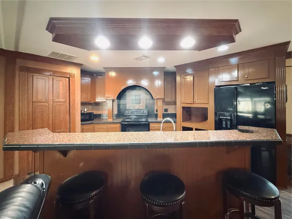 $215,000 | 100 Bear Lane, Dumas, TX 79029