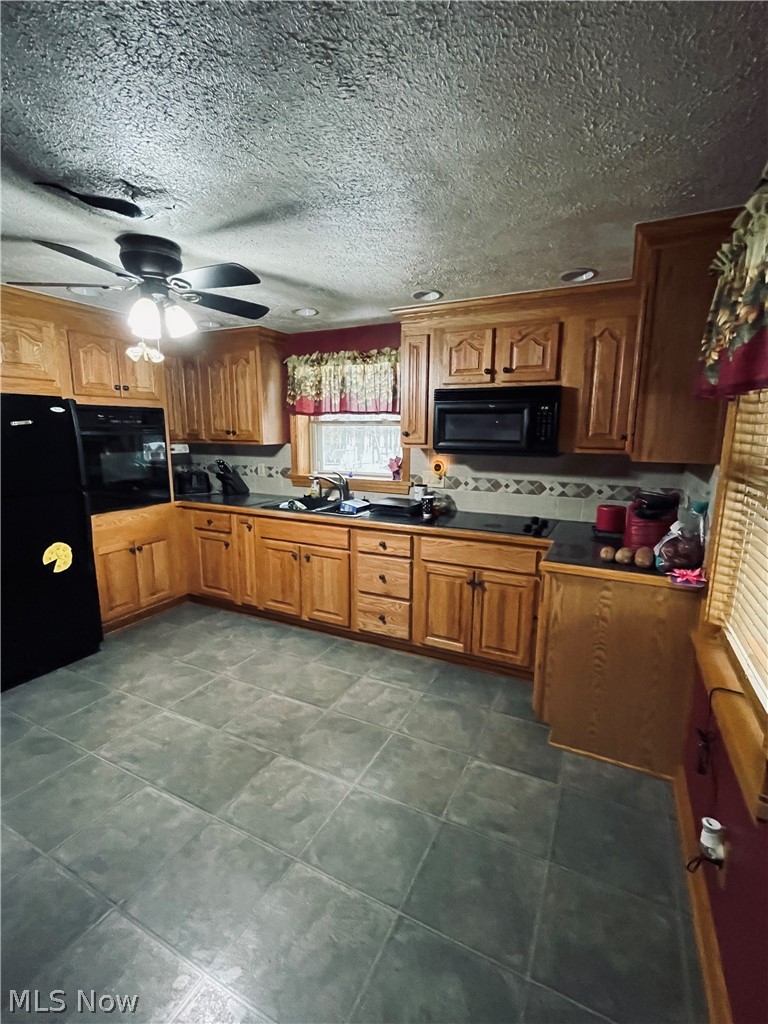1142 Yankee Run Road Masury, OH 44438 - Photo 5 of 20 Gallery Image 5