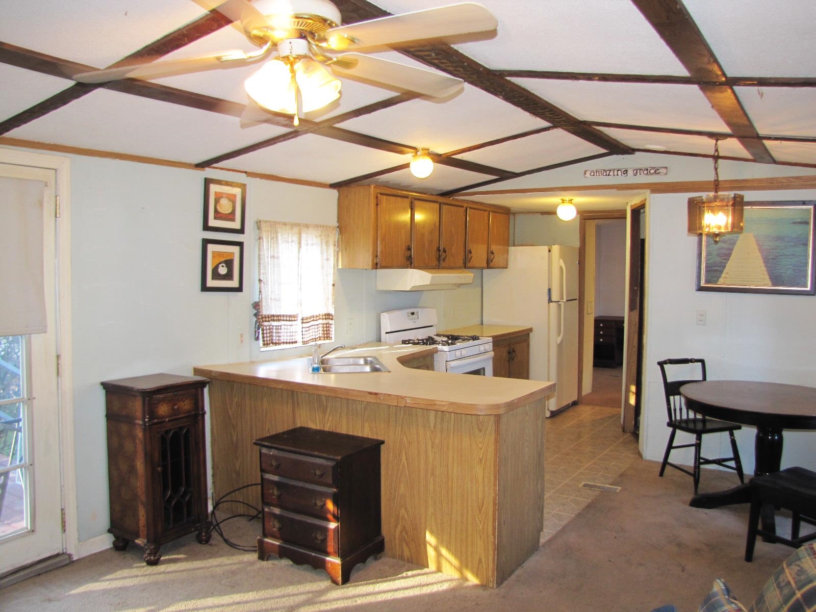 18 Morton Street Exeter, NH 03833 - Photo 3 of 25 Gallery Image 3