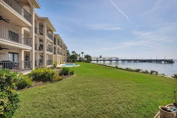 $1,125,000 | 100 Floyd Street, Unit 201, St. Simons Island, GA 31522