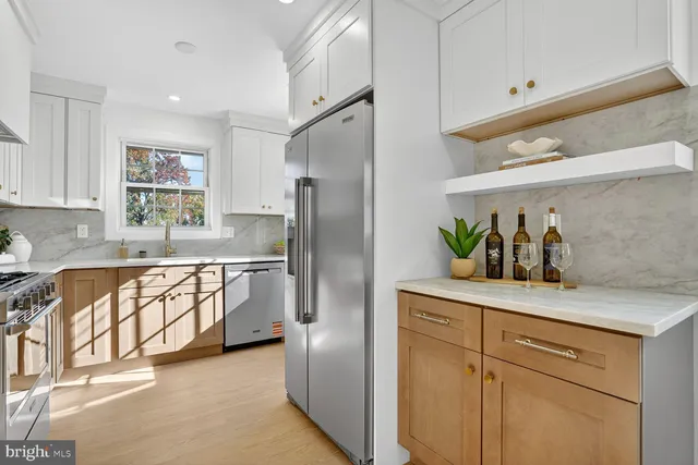 $685,000 | 8915 Sylvania Street, Lorton, VA 22079