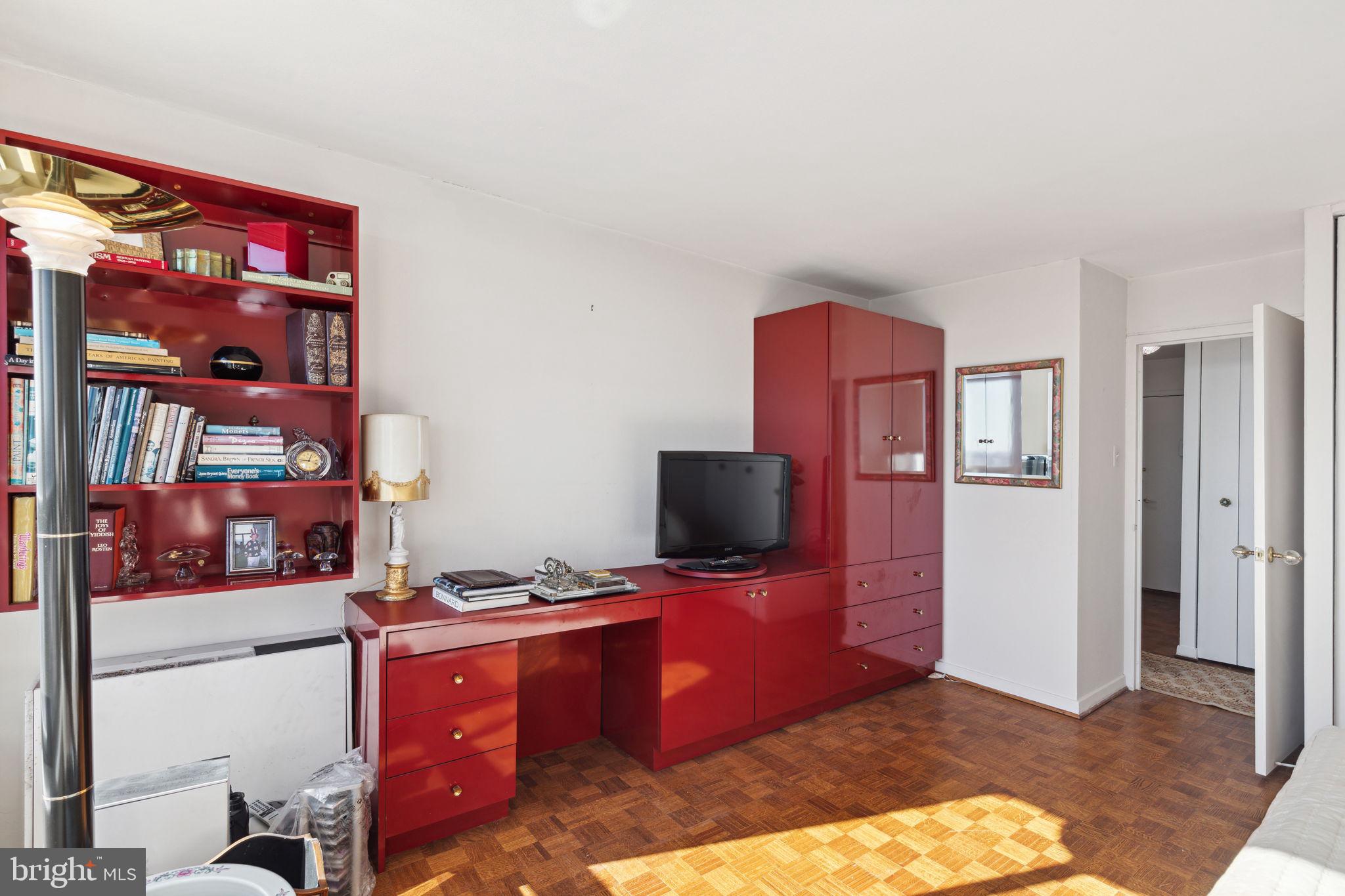 224 West Rittenhouse Square, Unit 2810 Philadelphia, PA 19103 - Photo 18 of 29 Gallery Image 18