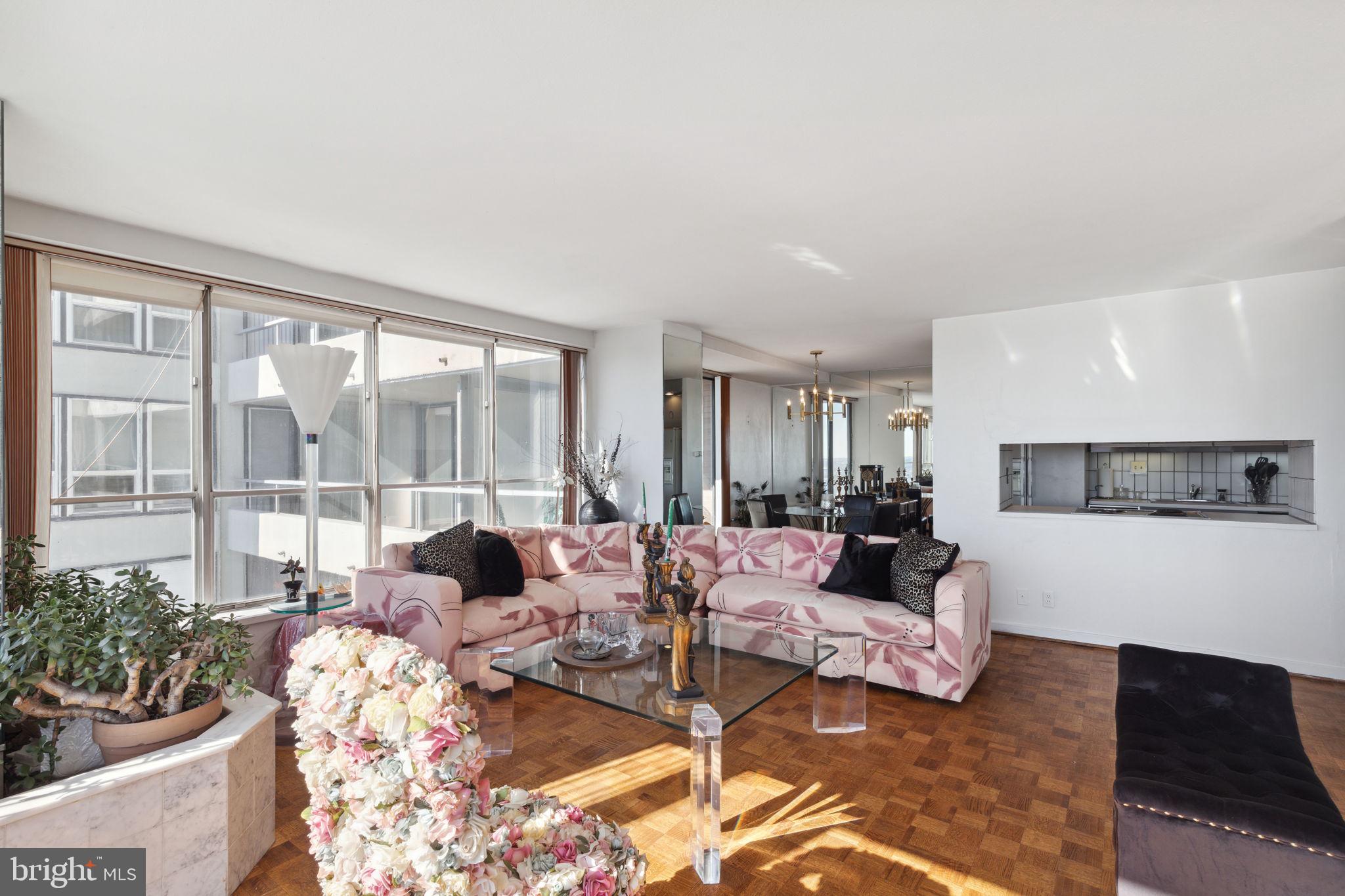224 West Rittenhouse Square, Unit 2810 Philadelphia, PA 19103 - Photo 5 of 29 Gallery Image 5