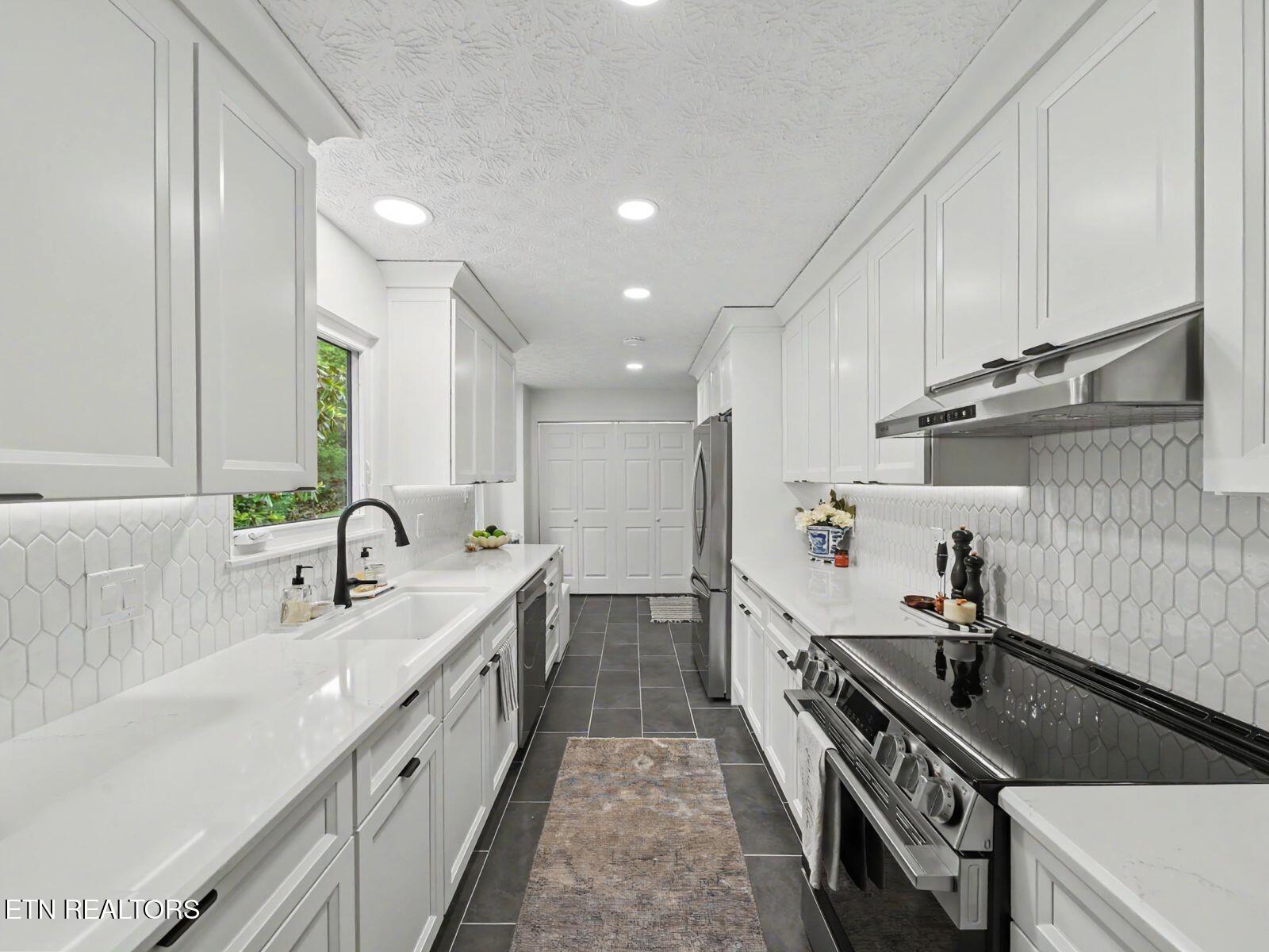 308 Oran Road Knoxville, TN 37934 - Photo 7 of 42 7