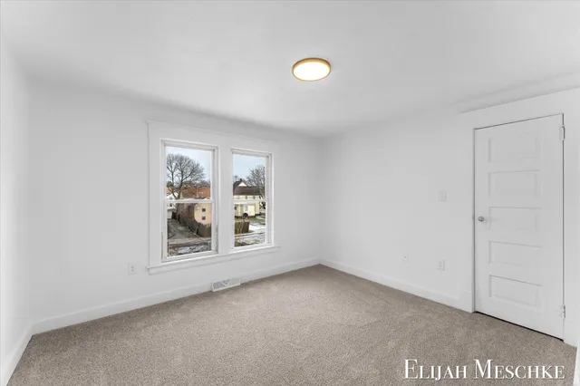 $229,900 | 1728 Francis Avenue Southeast, Grand Rapids, MI 49507