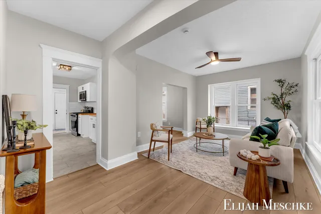 $229,900 | 1728 Francis Avenue Southeast, Grand Rapids, MI 49507