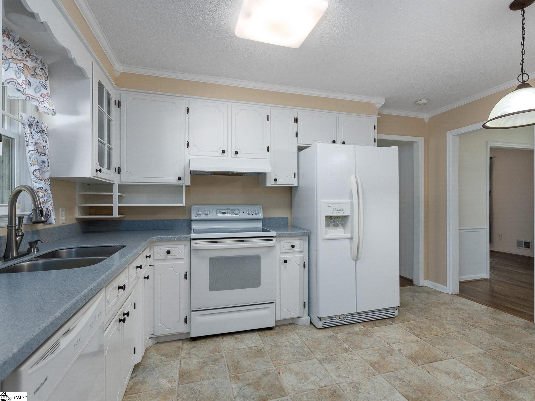 107 State Rd S-42-7423 Inman, SC 29349 - Photo 12 of 36