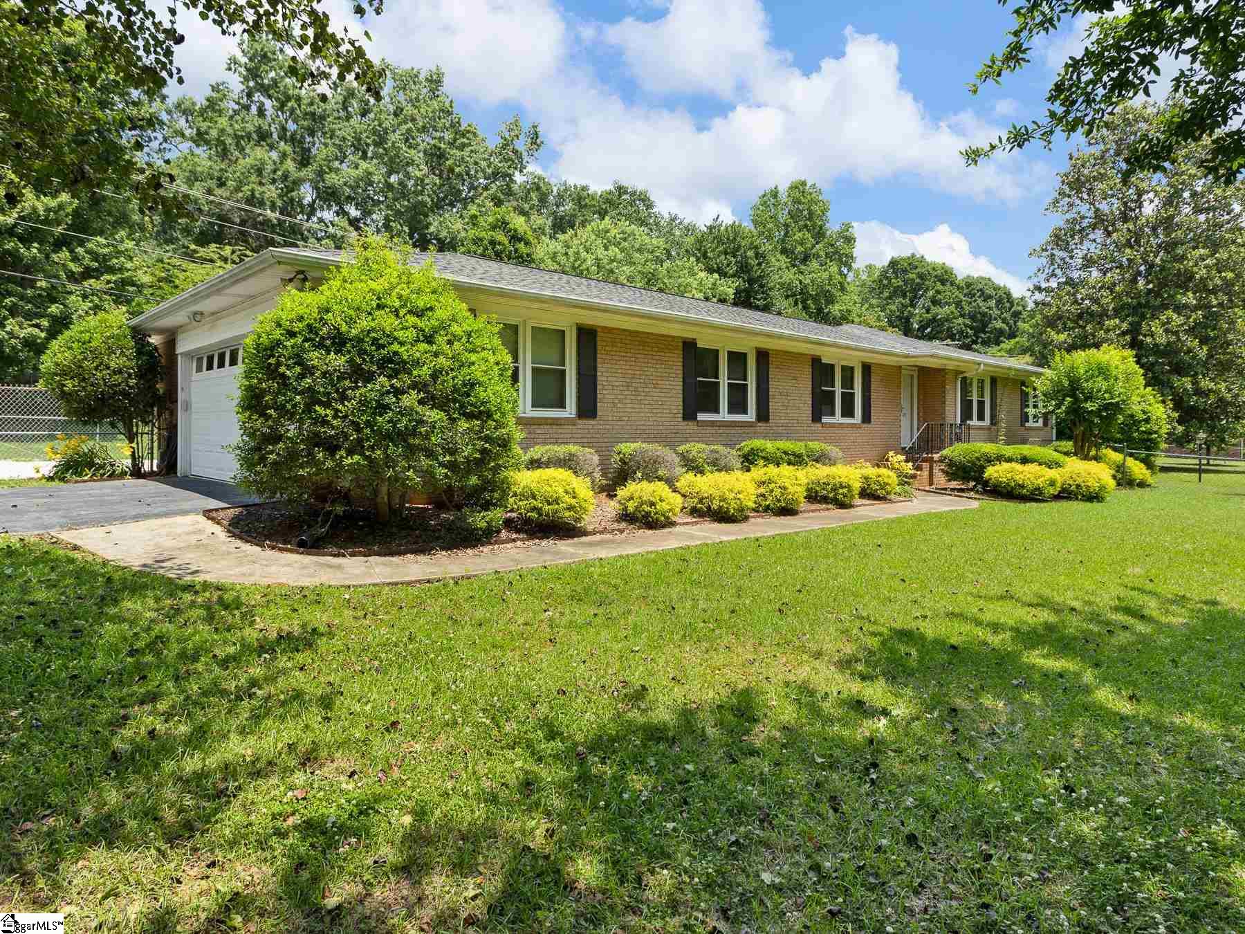 107 State Rd S-42-7423 Inman, SC 29349 - Photo 4 of 36
