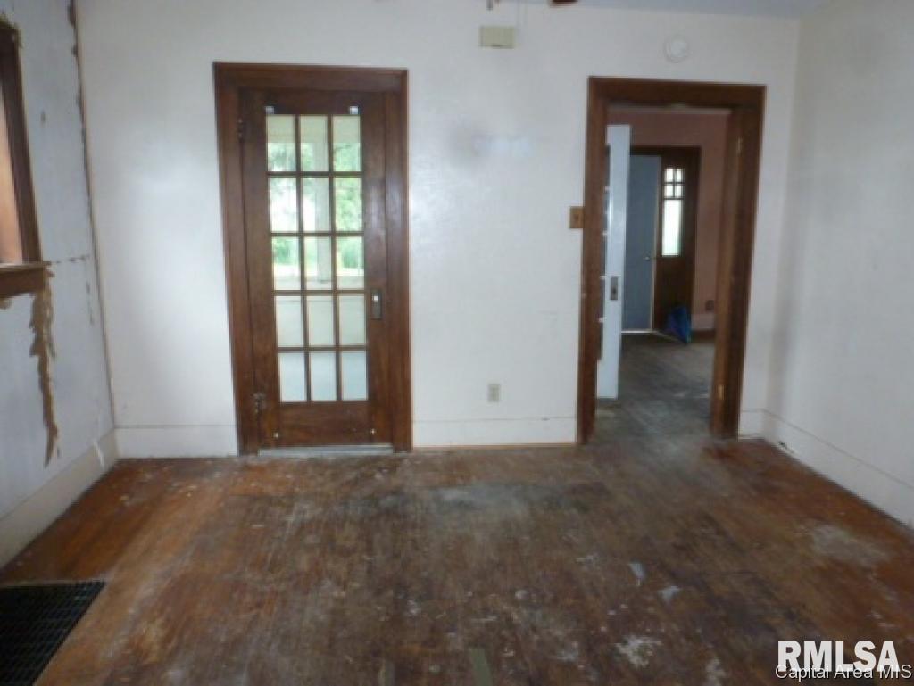 12 Fairview Place Decatur, IL 62522 - Photo 6 of 15 Gallery Image 6