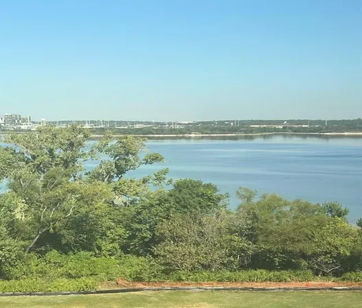 $210,000 | 2103 Reflection Bay Drive, Arlington, TX 76013