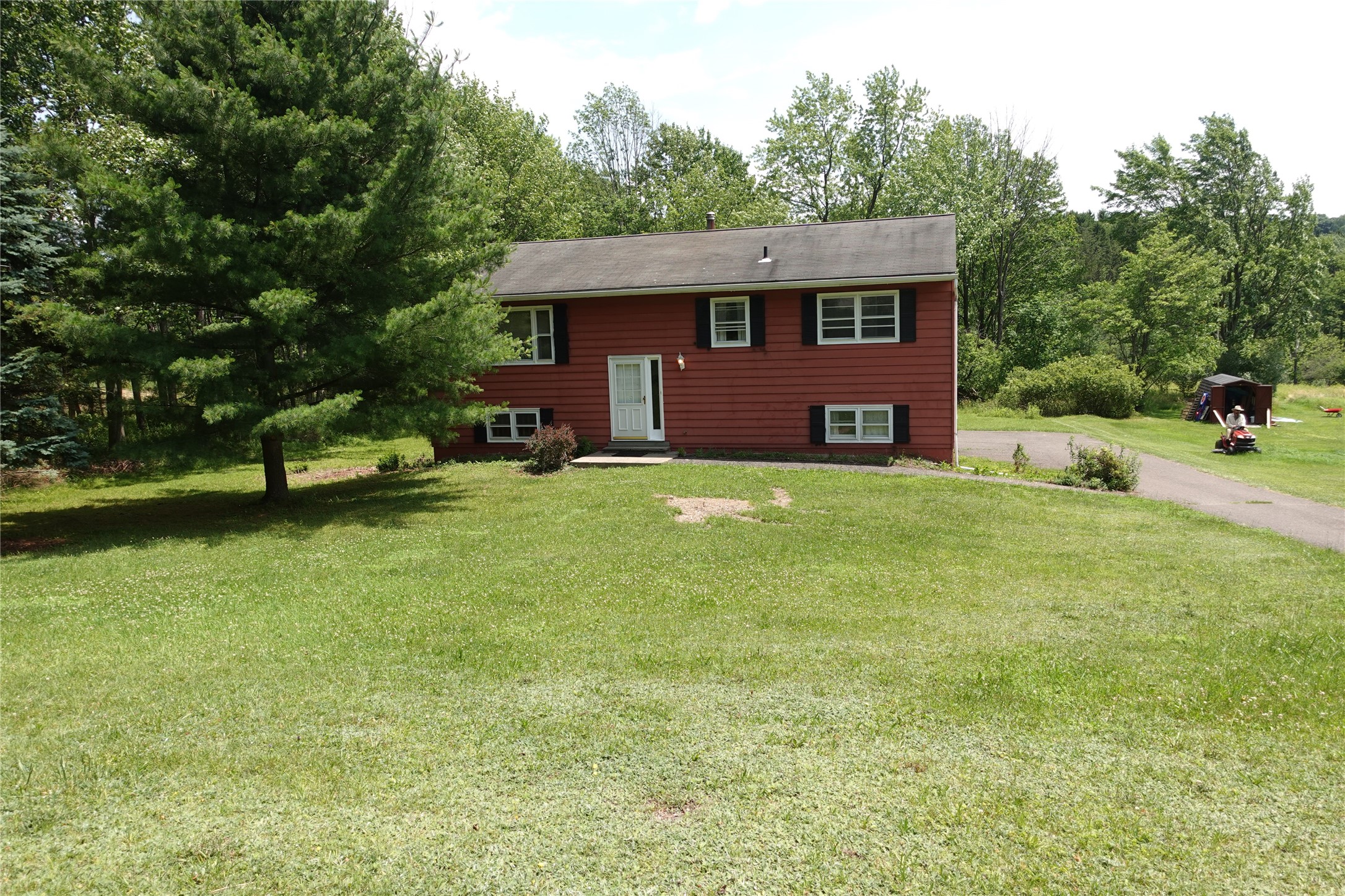 328 Pierce Hill Road Vestal, NY 13850 - Photo 4 of 39