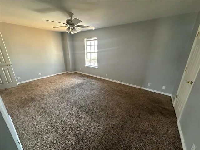 $1,195 | 114 South Holly Avenue, Sherman, TX 75092