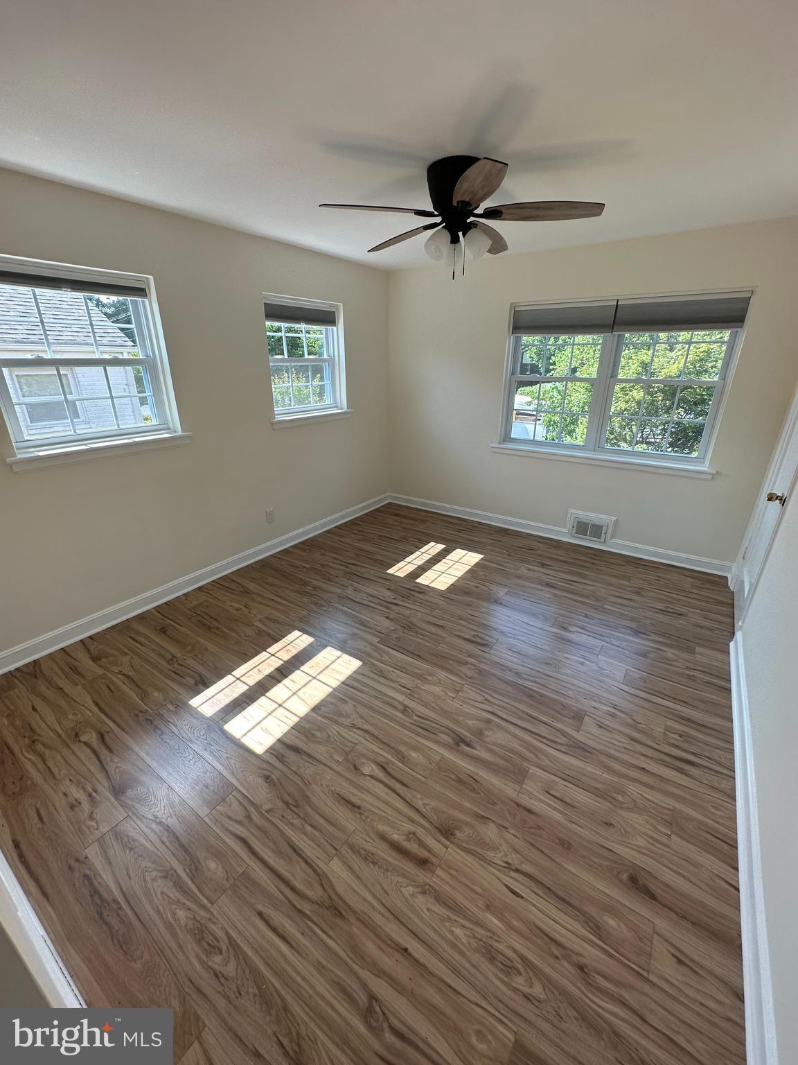 2306 Dennis Avenue Silver Spring, MD 20902 - Photo 7 of 19