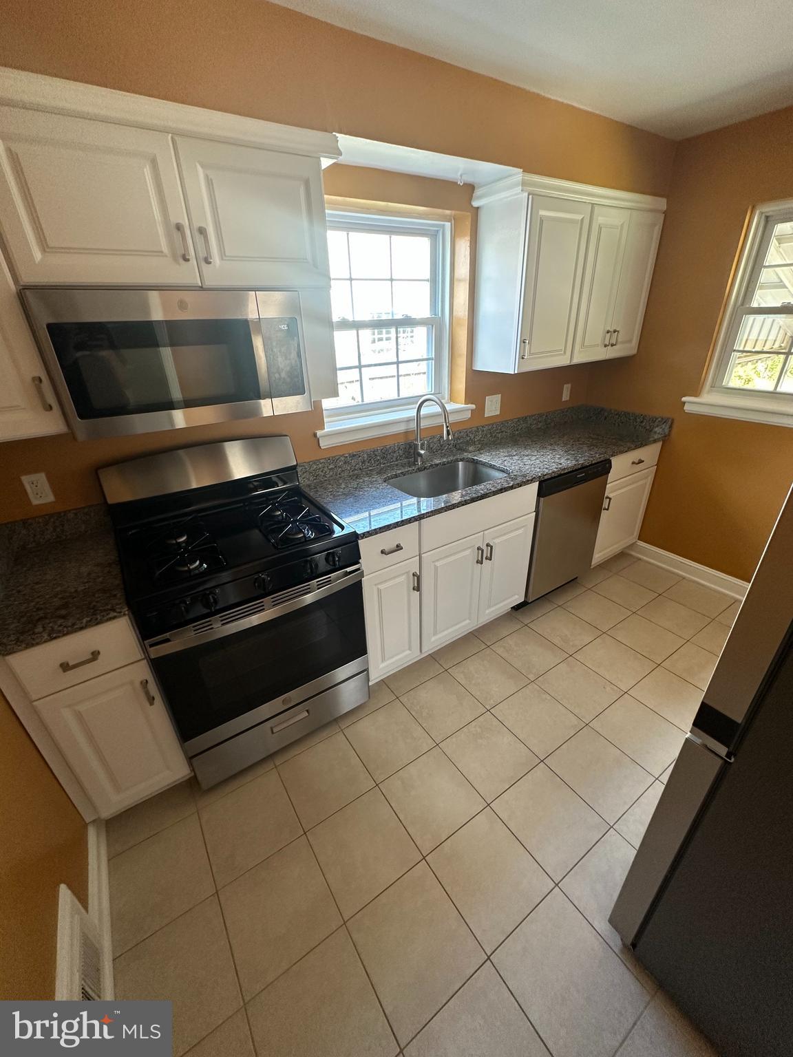 2306 Dennis Avenue Silver Spring, MD 20902 - Photo 9 of 19