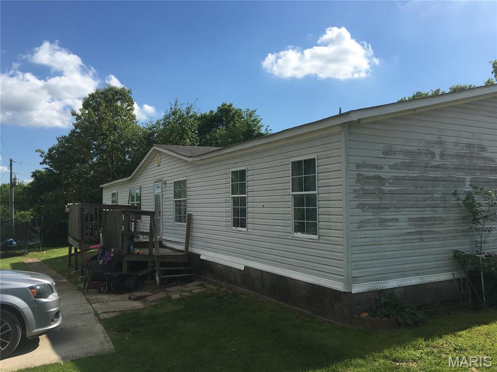 115 Central Drive Foley, MO 63347 - Photo 2 of 6