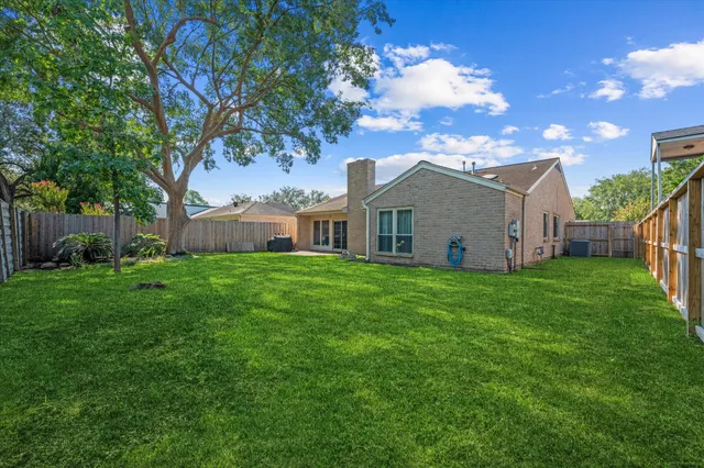 $2,250 | 11854 Briar Forest Drive, Houston, TX 77077