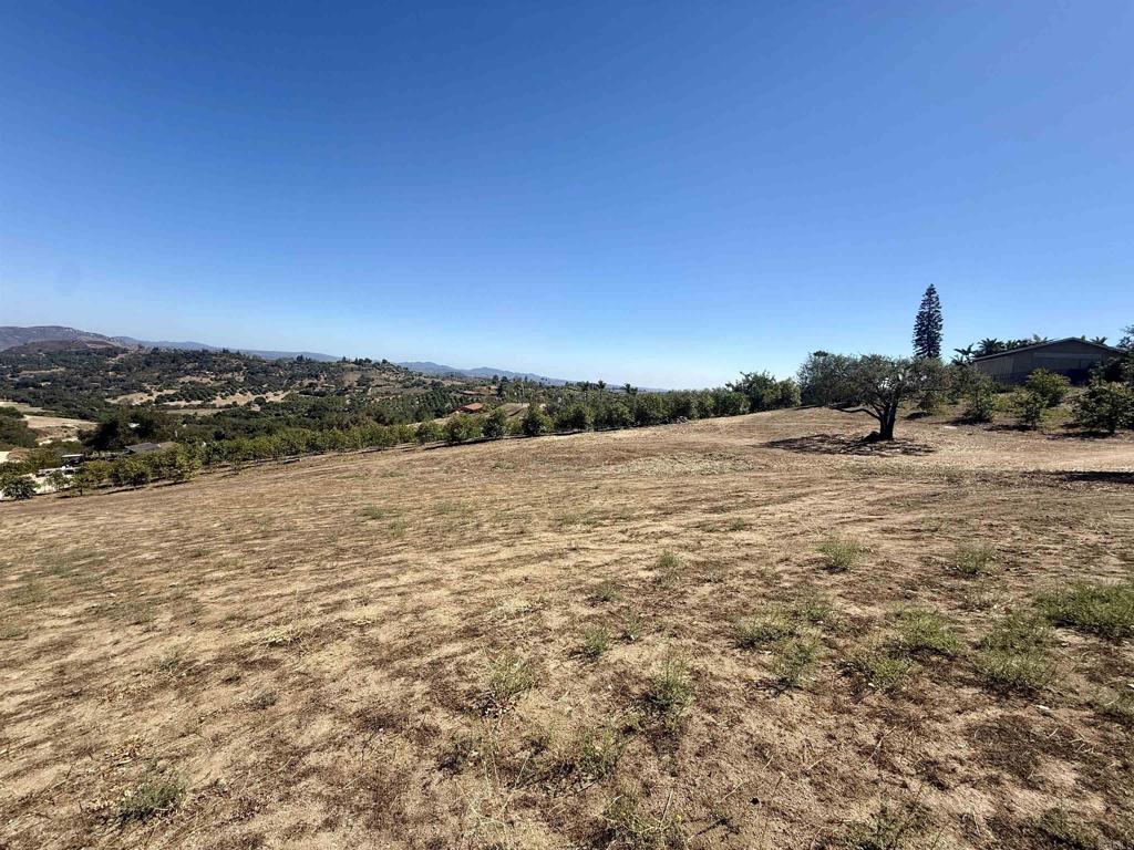 Hawks View Way Fallbrook, CA 92028 - Photo 33 of 36