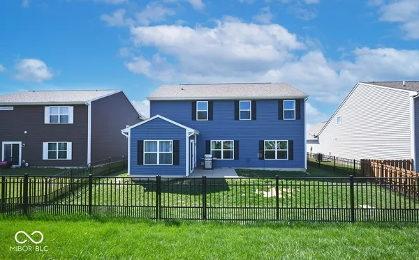 $2,450 | 2441 Shadowbrook Trace, Greenwood, IN 46143