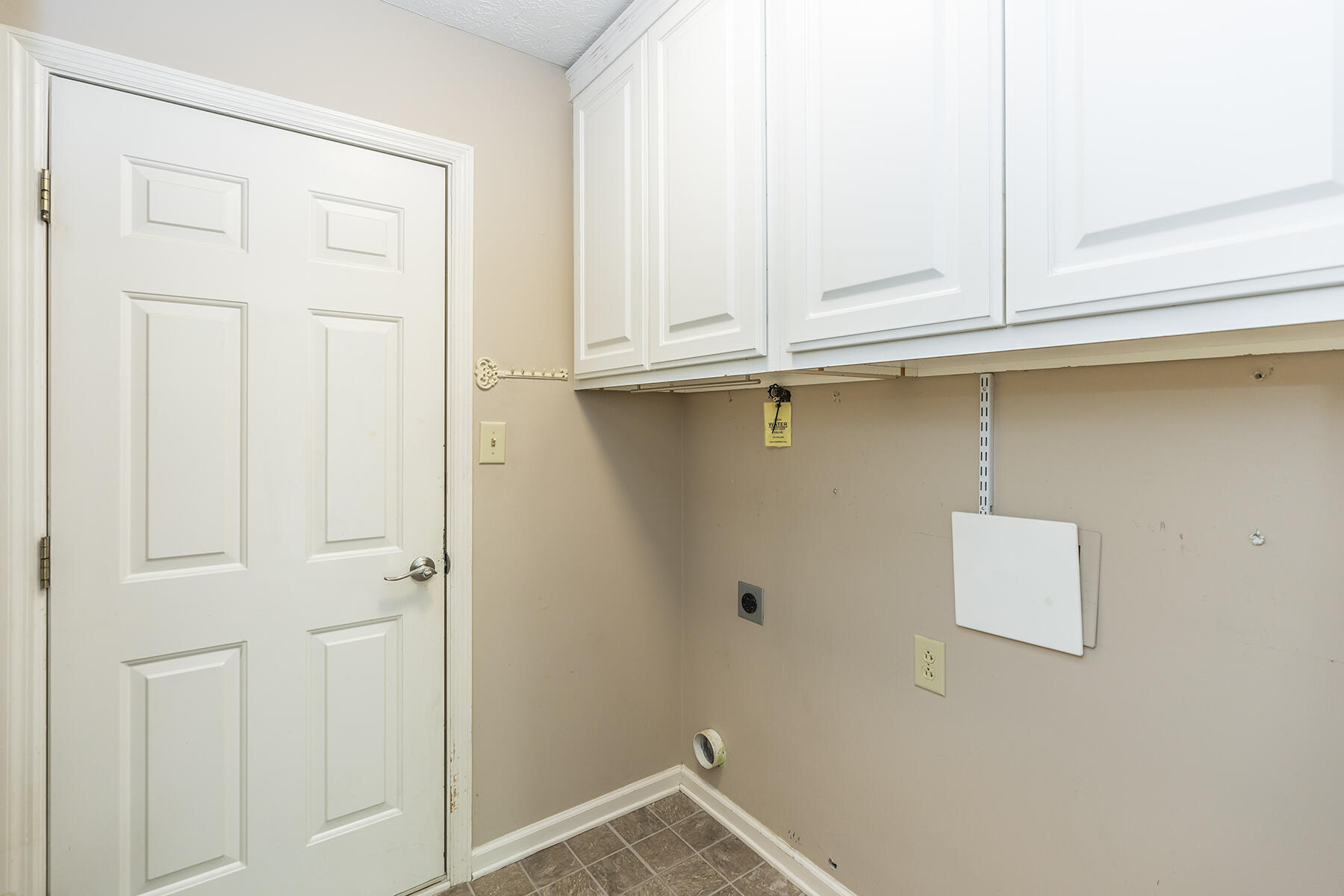 945 Tanbark Road Lexington, KY 40515 - Photo 16 of 31 945tanbark17 copy