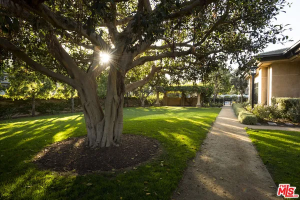 $1,299,000 | 5935 Playa Vista Drive, Unit 410, Playa Vista, CA 90094