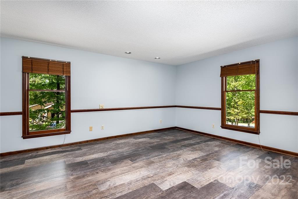 211 Westwood Drive Morganton, NC 28655 - Photo 11 of 43 an empty room with window