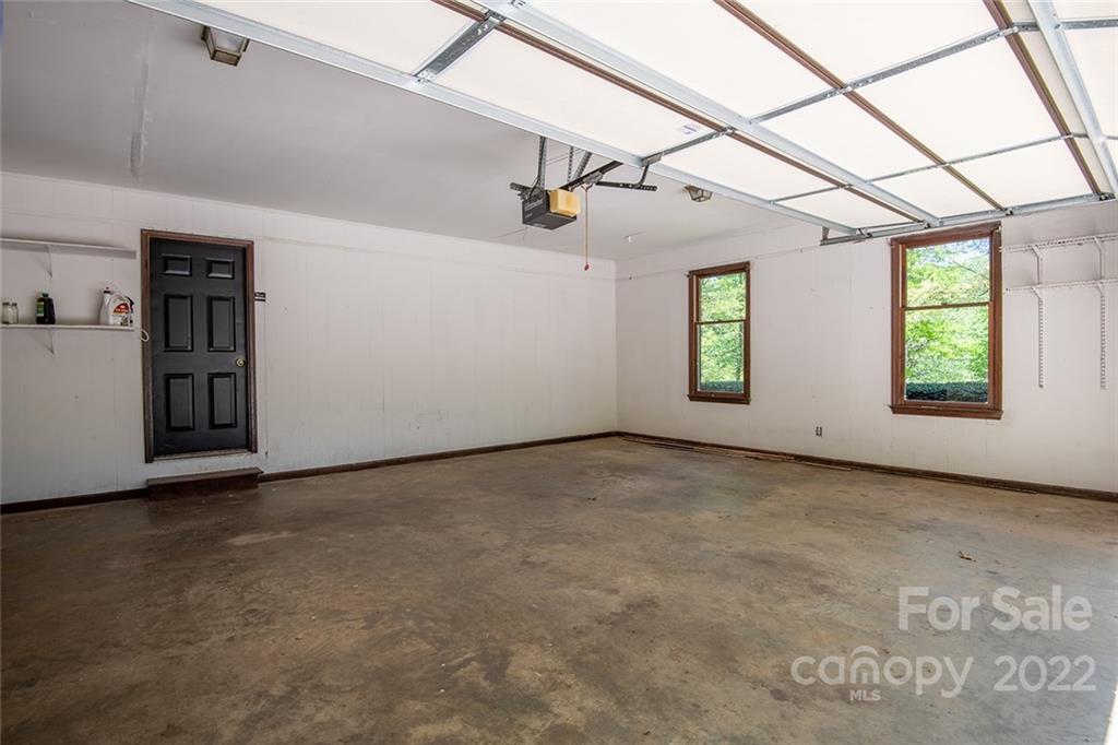 211 Westwood Drive Morganton, NC 28655 - Photo 25 of 43 an empty room with windows