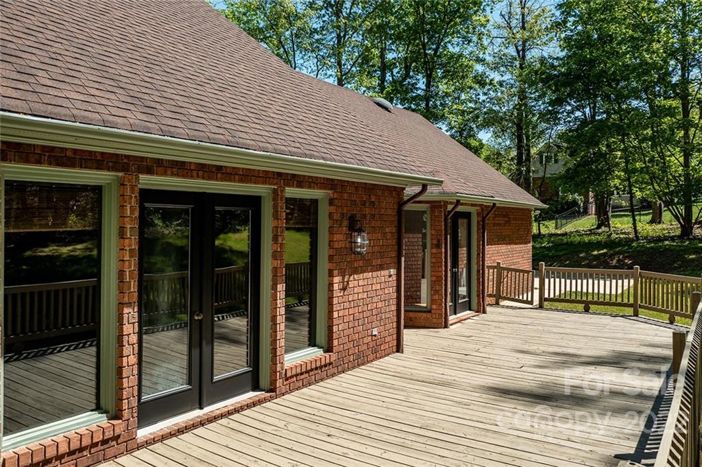 211 Westwood Drive Morganton, NC 28655 - Photo 29 of 43 a front view of a house