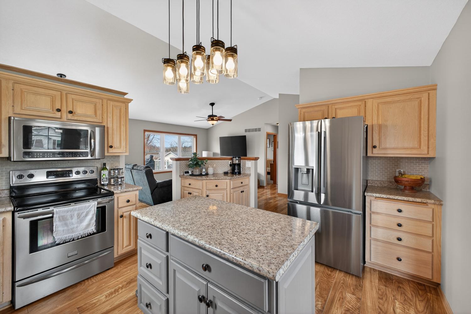 3767 13th Avenue Southwest Rochester, MN 55902 - Photo 10 of 39 Gallery Image 10
