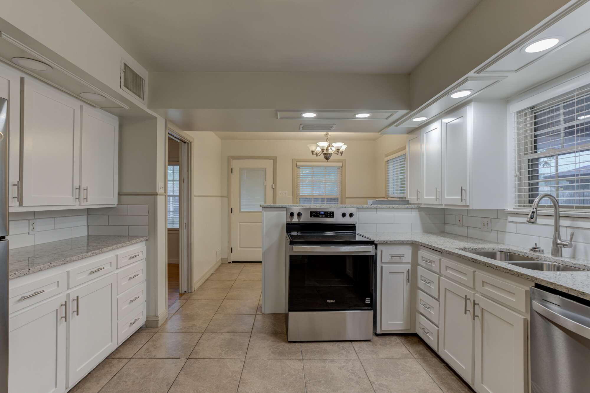 3115 32nd Street Lubbock, TX 79410 - Photo 10 of 39 DSC04459_60_61_62_63