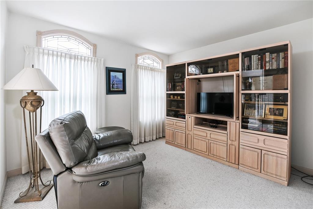 271 Pinkerton Road Wexford, PA 15090 - Photo 6 of 25 Gallery Image 6