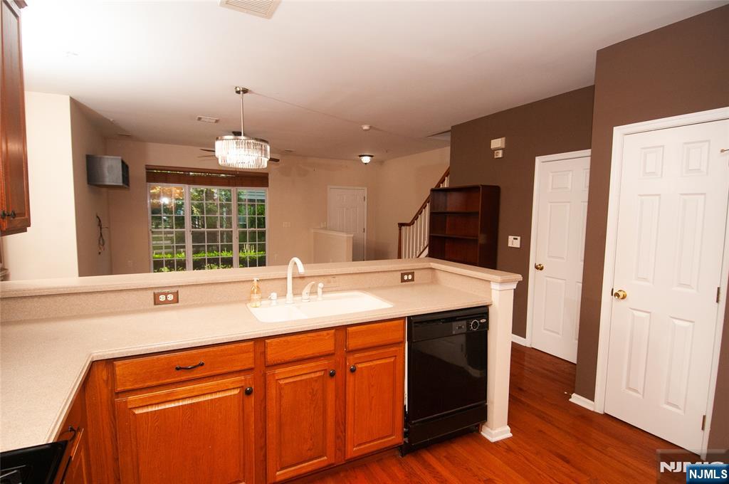 514 Deluca Road Belleville, NJ 07109 - Photo 13 of 34