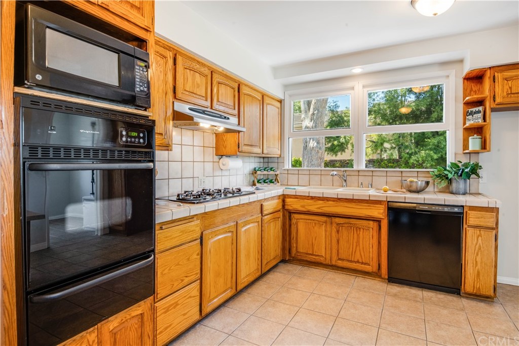 27 Ranchview Road Rolling Hills Estates, CA 90274 - Photo 13 of 21