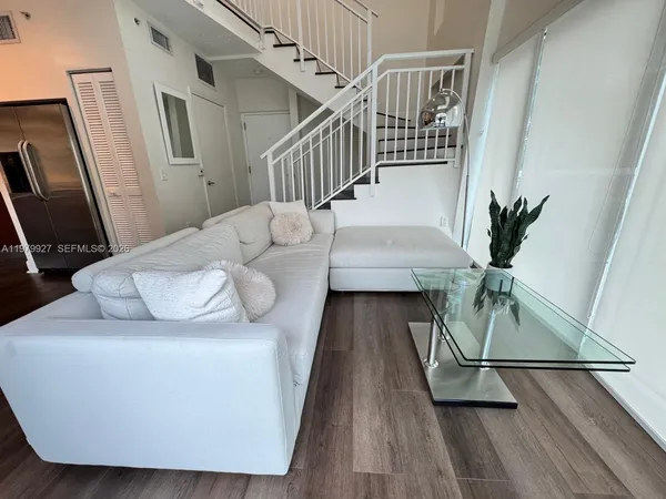 $2,900 | 1528 Brickell Avenue, Unit 101, Miami, FL 33129