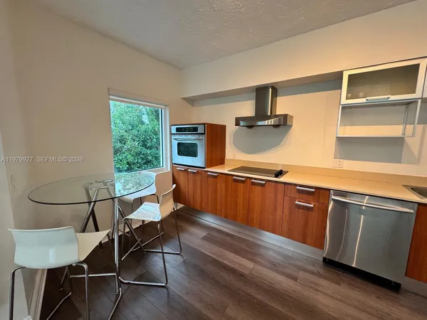 $2,900 | 1528 Brickell Avenue, Unit 101, Miami, FL 33129