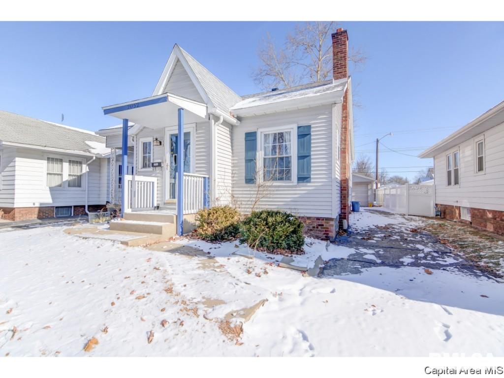 2052 North 5th Street Springfield, IL 62702 - Photo 1 of 36