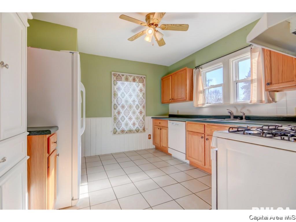 2052 North 5th Street Springfield, IL 62702 - Photo 15 of 36